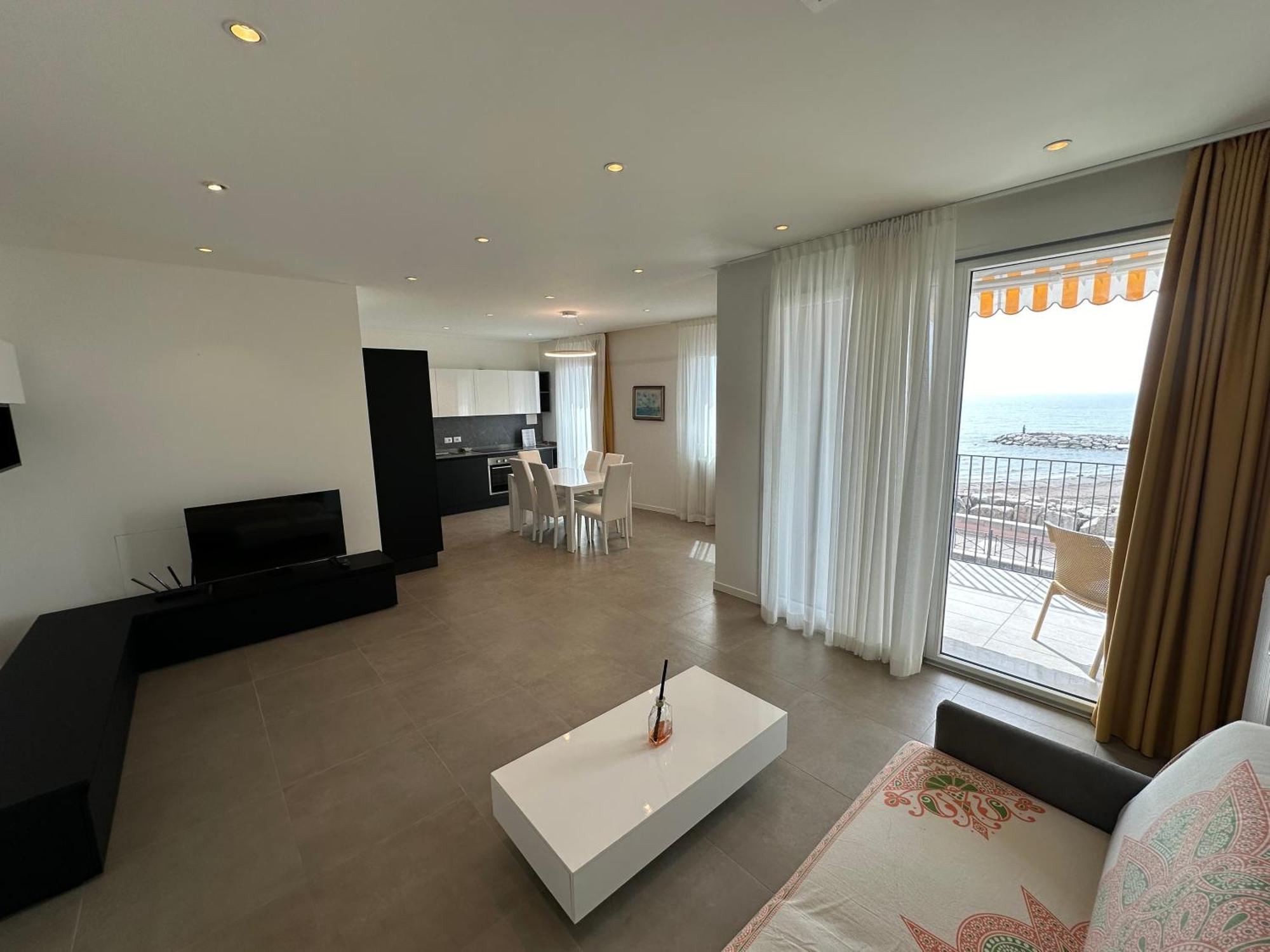 Nuovo Residence Serenissima Frontemare - Agenzia Cocal Каорле Екстер'єр фото